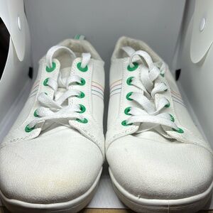 Vionic Beach shoes  Size 7M